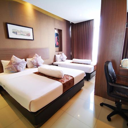 Vio Hotel Pasteur Bandung Exteriör bild