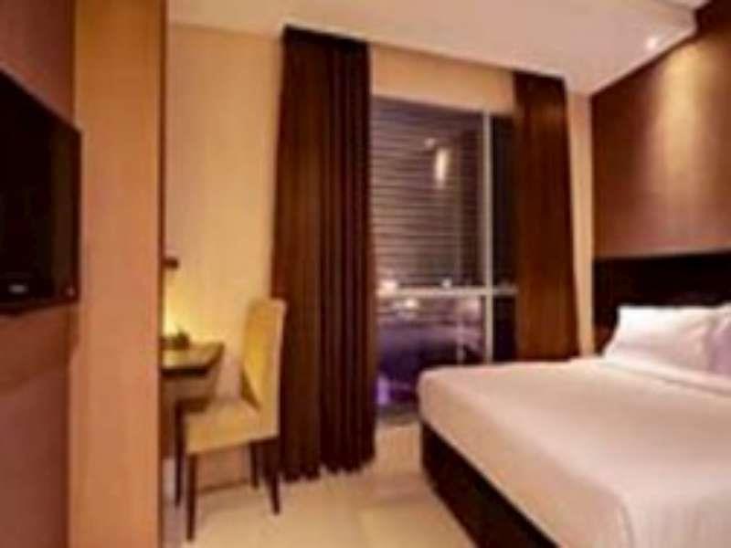 Vio Hotel Pasteur Bandung Exteriör bild